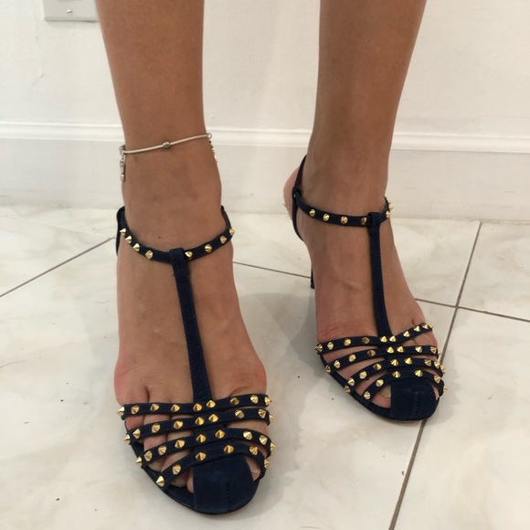 Schutz sandals embellish with gold spikes - Picture 8 of 10